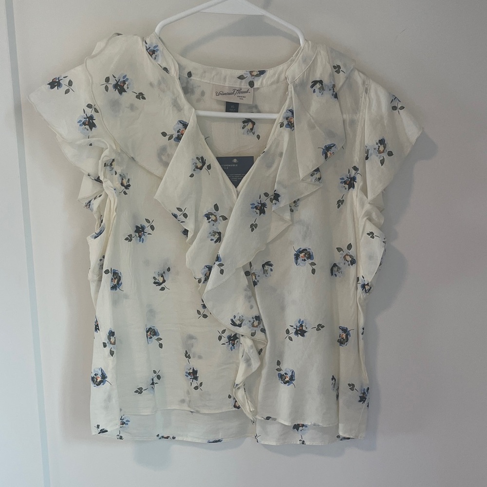 Universal Thread Floral Ruffle Blouse - Cream and Blue